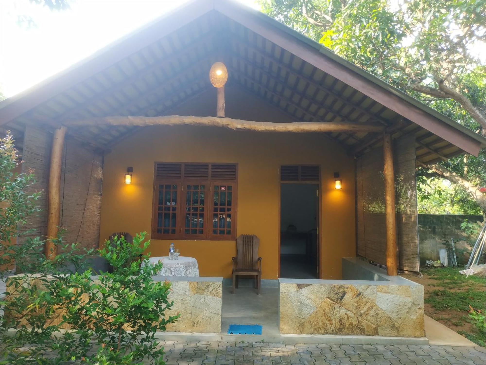 Four Seasons Safari Resort Udawalawa Udawalawe Exterior photo